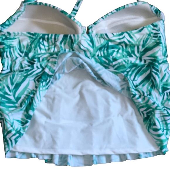 Catalina White Green Leaf Print Tiered Ruffle Tankini Top Size 2X (18W-20W) - Picture 6 of 12